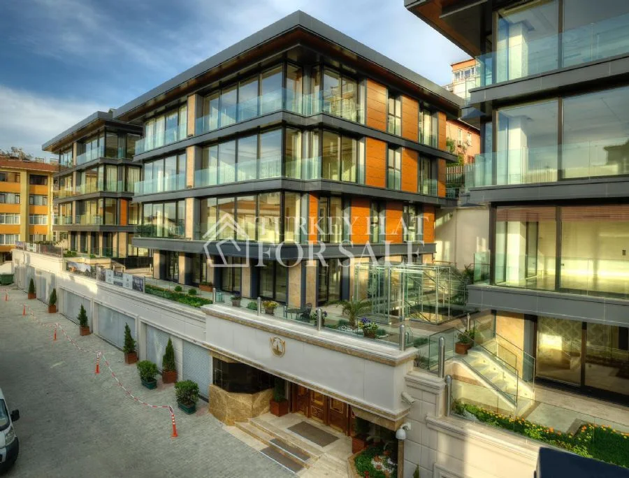 Walkable city homes