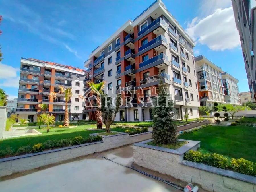 Investment properties for sale in a central location in Beylikdüzü, Istanbul, İstanbul