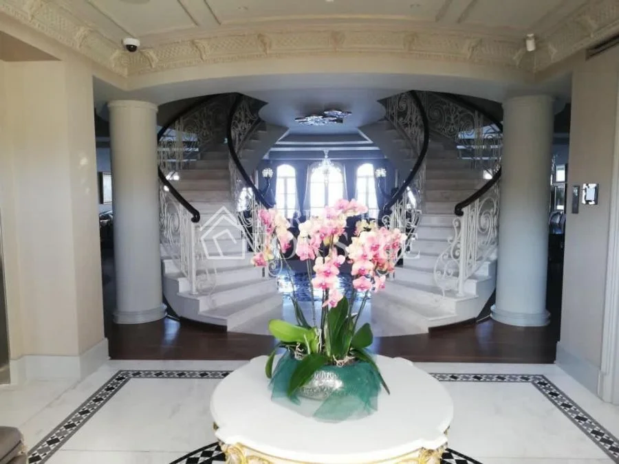 Bosphorus View Mansion For Sale in Beykoz, İstanbul – photo 7