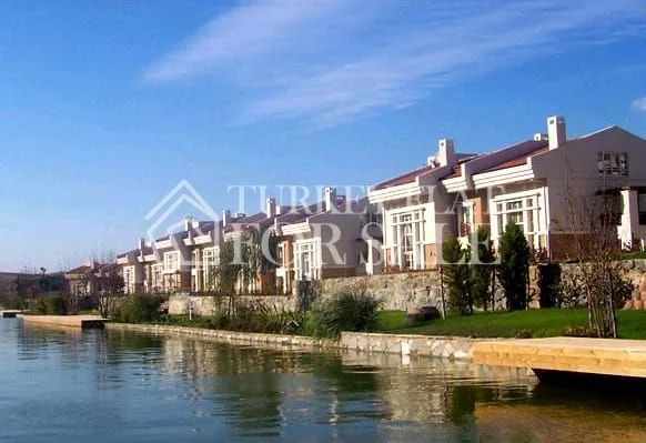 Villa for sale with lake and forest view in a luxury complex in Sariyer, Zekeriyakoy, Sarıyer, İstanbul – photo 4