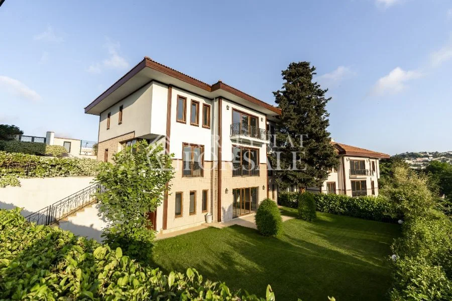 Villas For Sale With Private Pool in Zekeriyakoy, Sariyer, Istanbul, Sarıyer, İstanbul – photo 1
