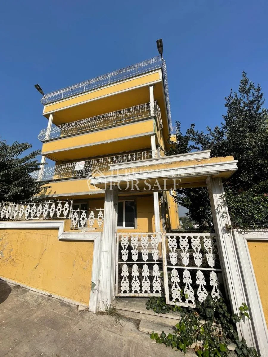 Villa For Sale With Panoramic Bosphorus View From Every Floor In Emirgan Grove!, Sarıyer, İstanbul – photo 5
