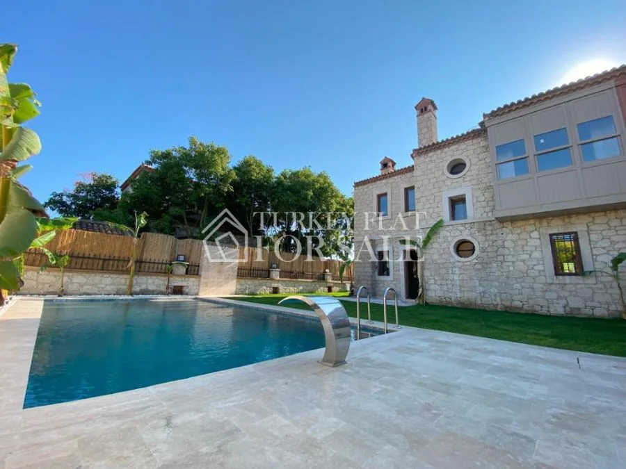Villa For Sale With Greek Architecture In Cesme Alacati!, İzmir – photo 7