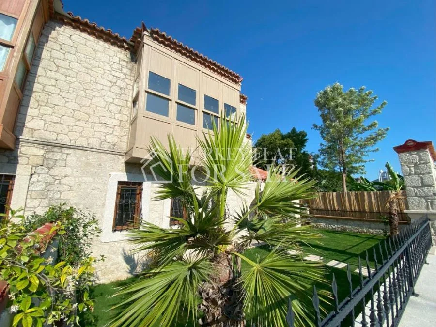 Villa For Sale With Greek Architecture In Cesme Alacati!, İzmir – photo 5