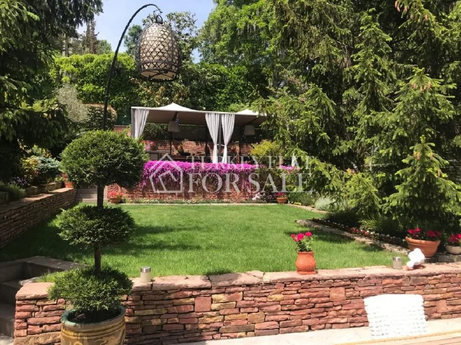 Villa For Sale With Bosphorus View And Private Pool Between Bebek, Etiler, Besiktas!, Beşiktaş, İstanbul – photo 2
