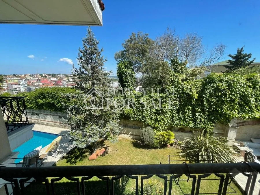 Villa For Sale With Private Pool In Istanbul Sariyer Yenikoy, Sarıyer, İstanbul – photo 2