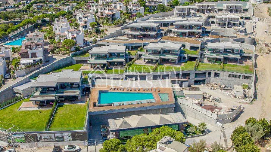 Villas for Sale with Private Beach in Bodrum Gündoğan – photo 1