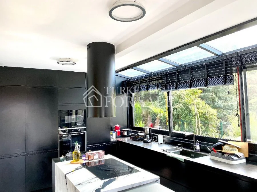 Modern villa in Sarıyer Zekeriyakoy, Istanbul, İstanbul – photo 12