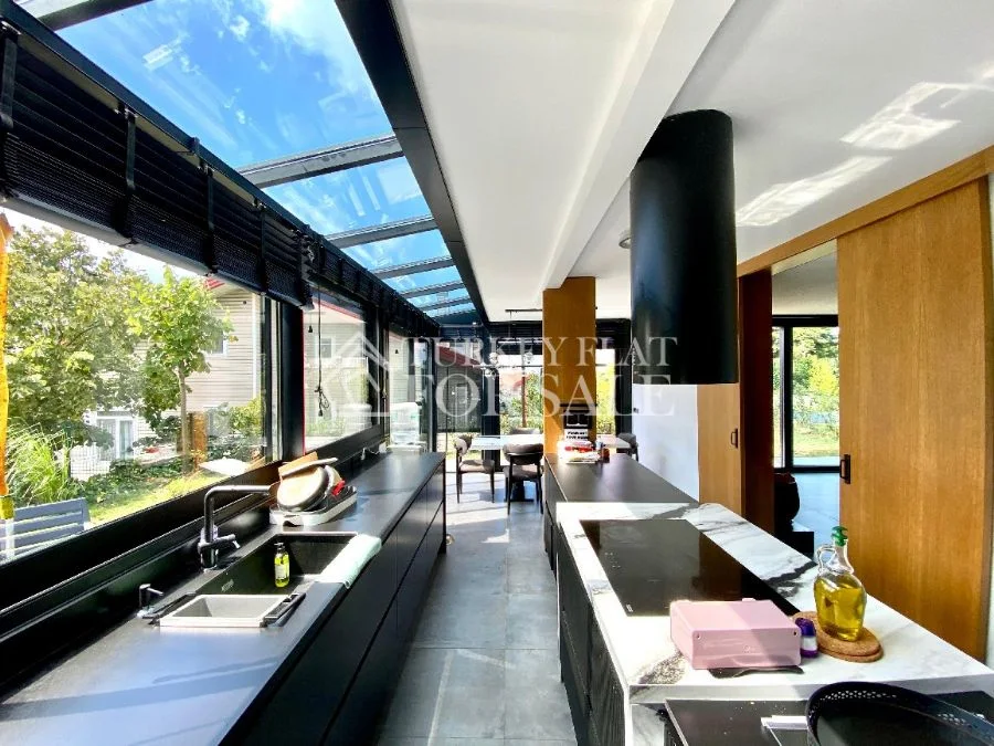 Modern villa in Sarıyer Zekeriyakoy, Istanbul, İstanbul – photo 4