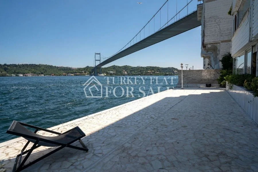 Waterfront Mansion Apartment with Bosphorus View in Rumelihisarı, Istanbul, Sarıyer, İstanbul – photo 6