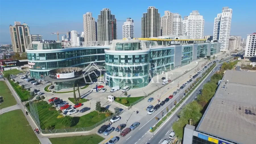 Luxury apartments for sale next to the shopping mall in Beylikdüzü, Istanbul, İstanbul