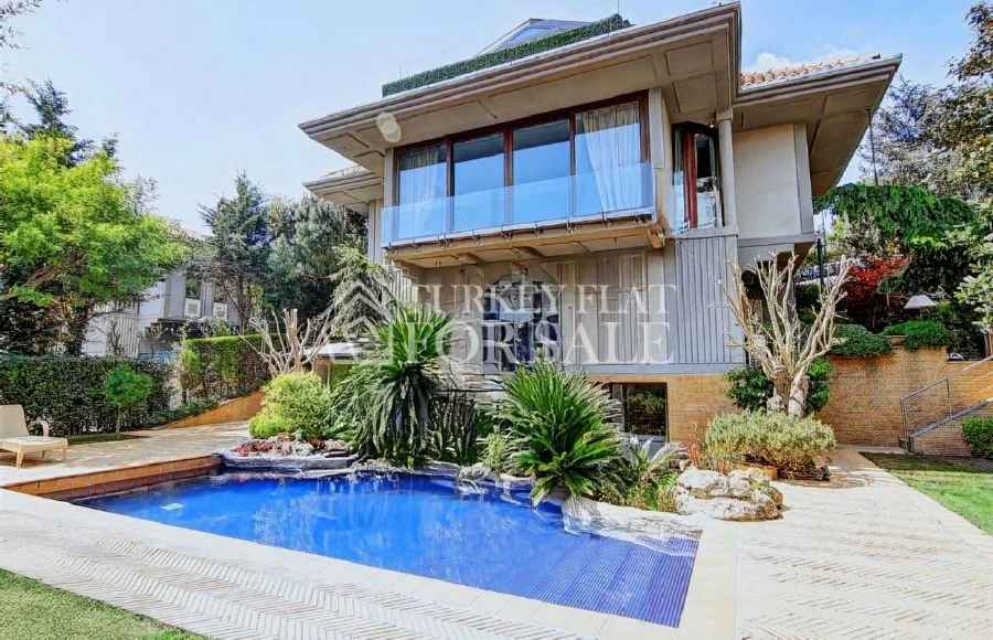 Bosphorus View Villa for Sale in Tarabya, Sarıyer, İstanbul – photo 4