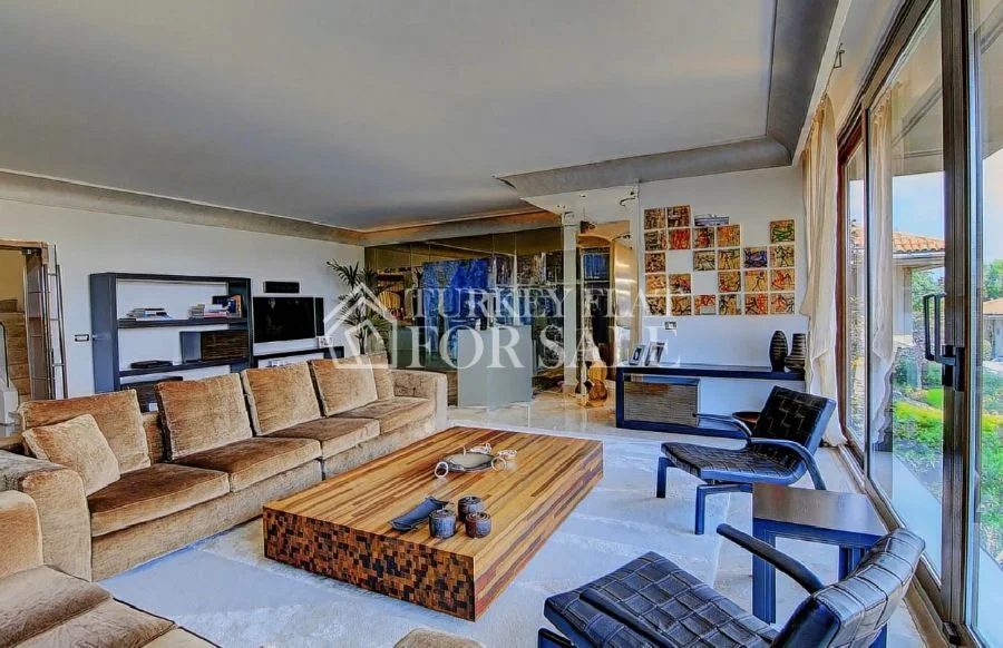 Bosphorus View Villa for Sale in Tarabya, Sarıyer, İstanbul – photo 11