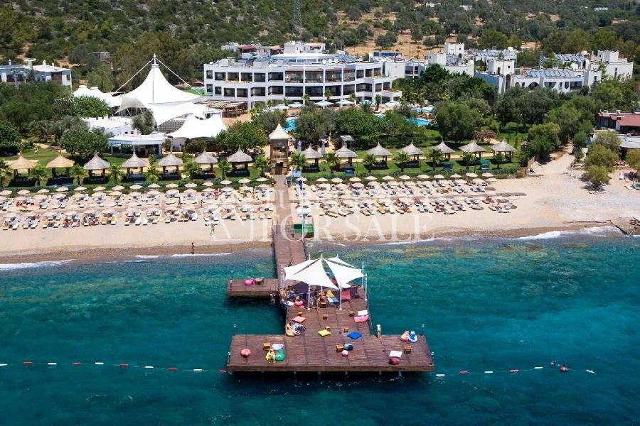 Ultra-Luxurious Beachfront Hotel for Sale in Bodrum – photo 1