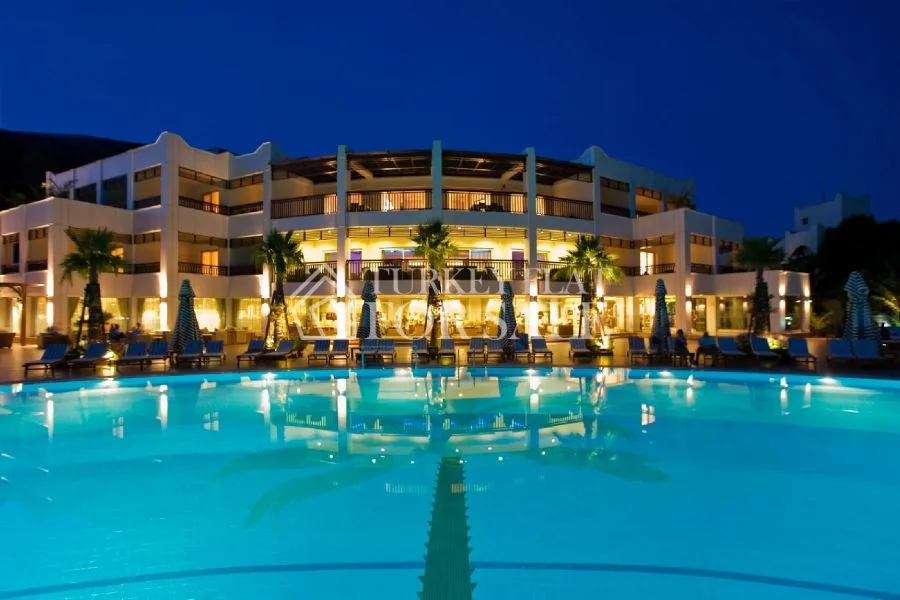 Ultra-Luxurious Beachfront Hotel for Sale in Bodrum – photo 6