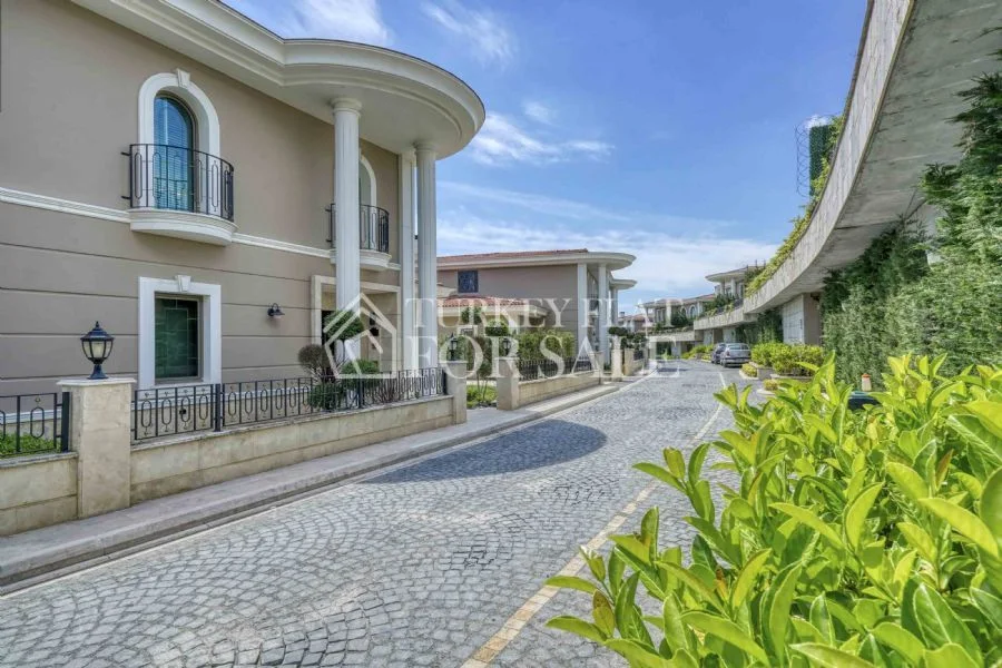Sea view luxury villas and apartments for sale in BeylikdüzüIstanbul, İstanbul – photo 7
