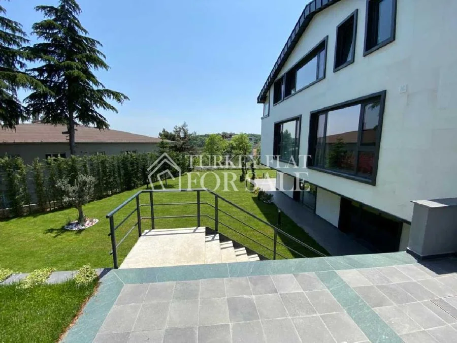 Villa in Tarabya with Bosphorus and Nature Views, Istanbul, Sarıyer, İstanbul – photo 9