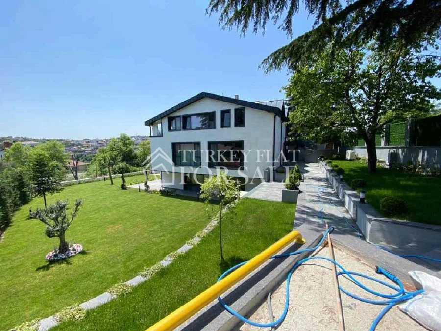 Villa in Tarabya with Bosphorus and Nature Views, Istanbul, Sarıyer, İstanbul – photo 3