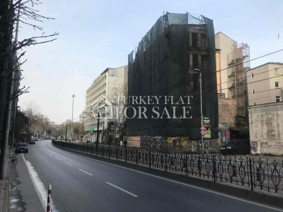 Hotel Land for Sale with 54-Room in Istanbul, İstanbul – photo 1