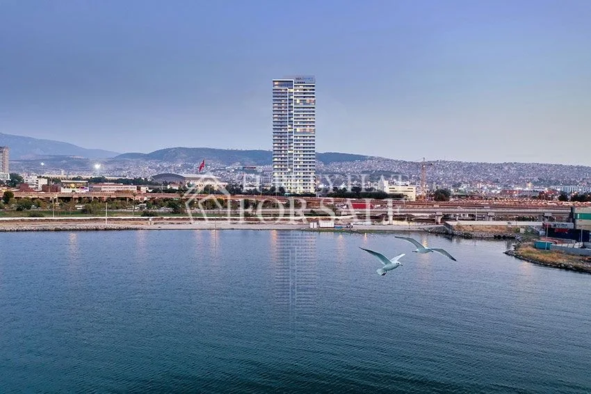 Luxury, secure properties for sale in a family concept with sea view in Izmir Konak, İzmir