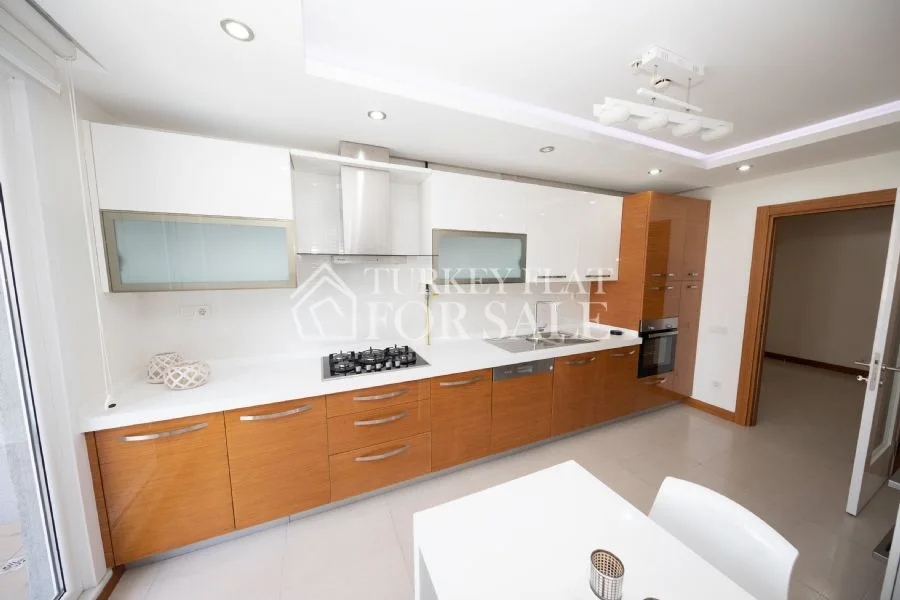 Luxurious, citizenship-friendly apartments for sale in the center of Istanbul Beylikdüzü, İstanbul – photo 20